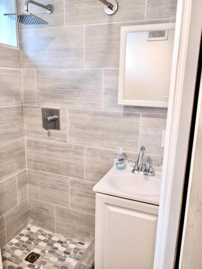Two Fully Equipped Apartments And A Studio 5 Miles From The Beach St. Petersburg Exterior photo