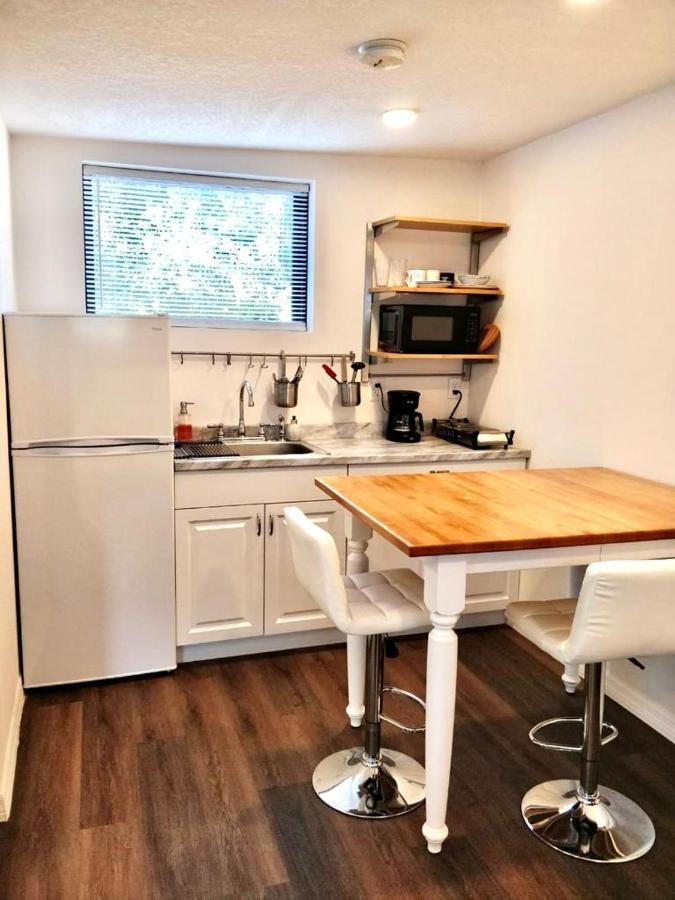 Two Fully Equipped Apartments And A Studio 5 Miles From The Beach St. Petersburg Exterior photo